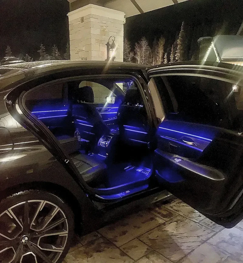 Luxury Transportation of Utah fleet and service moment 5